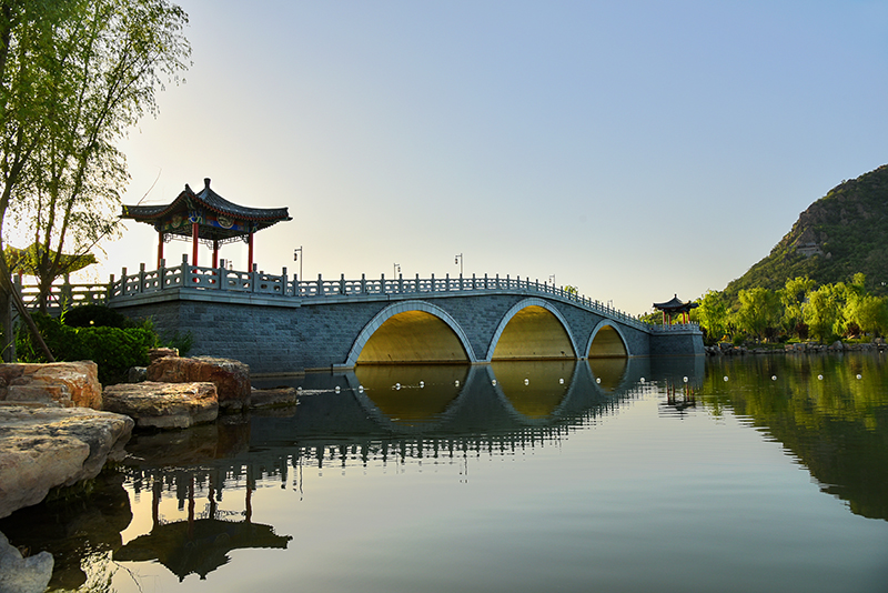 濟(jì)南華山洼濕地公園崇正橋、煙雨橋